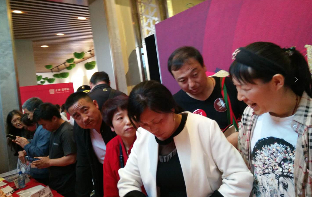 正業(yè)翡翠城首次開盤熱銷2.8億，火爆場面震驚葫蘆島樓市(圖4)