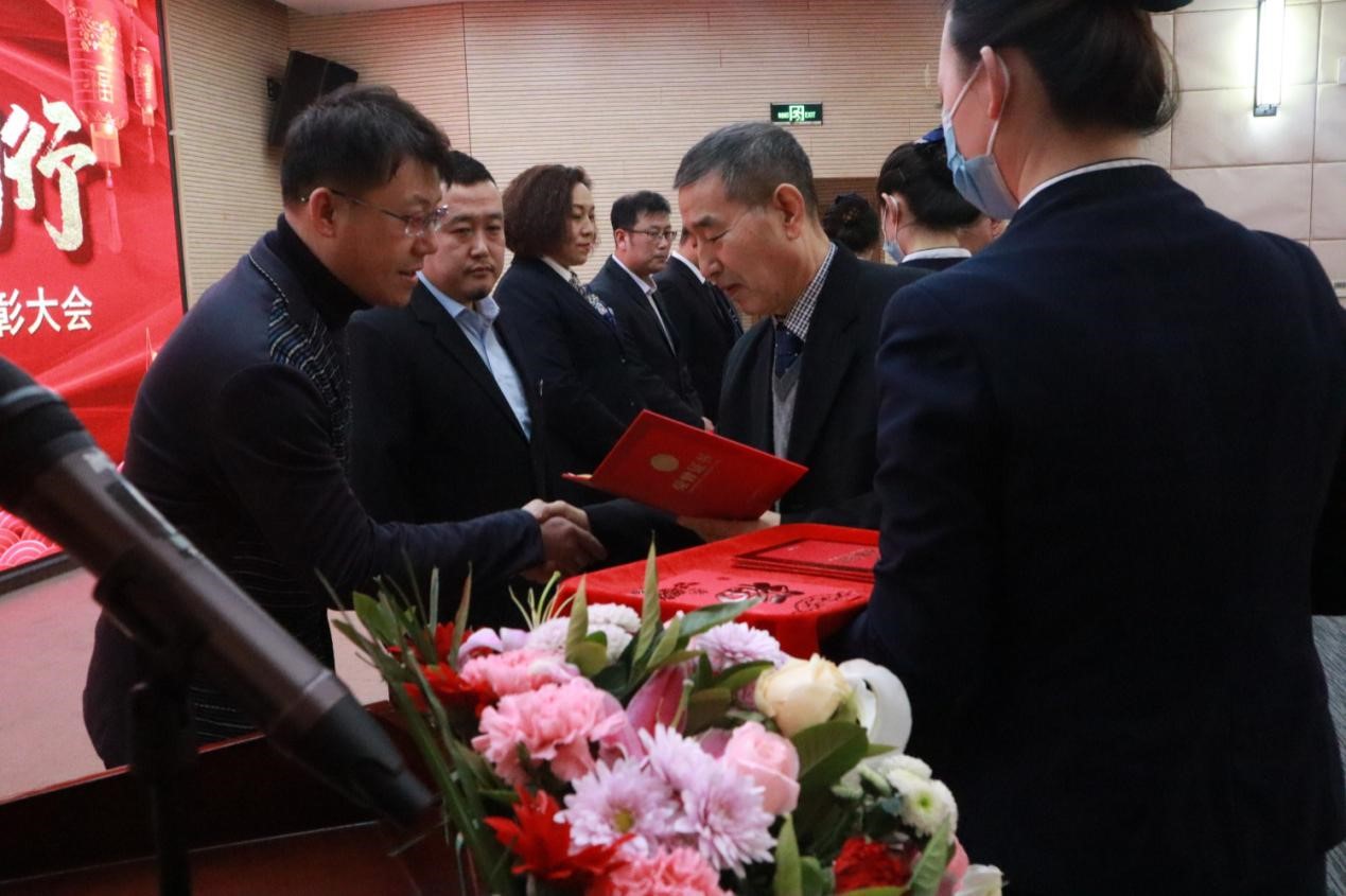 正業(yè)地產(chǎn)事業(yè)部丨乘風破浪 夢想同行  2020年度表彰大會圓滿成功！(圖5)
